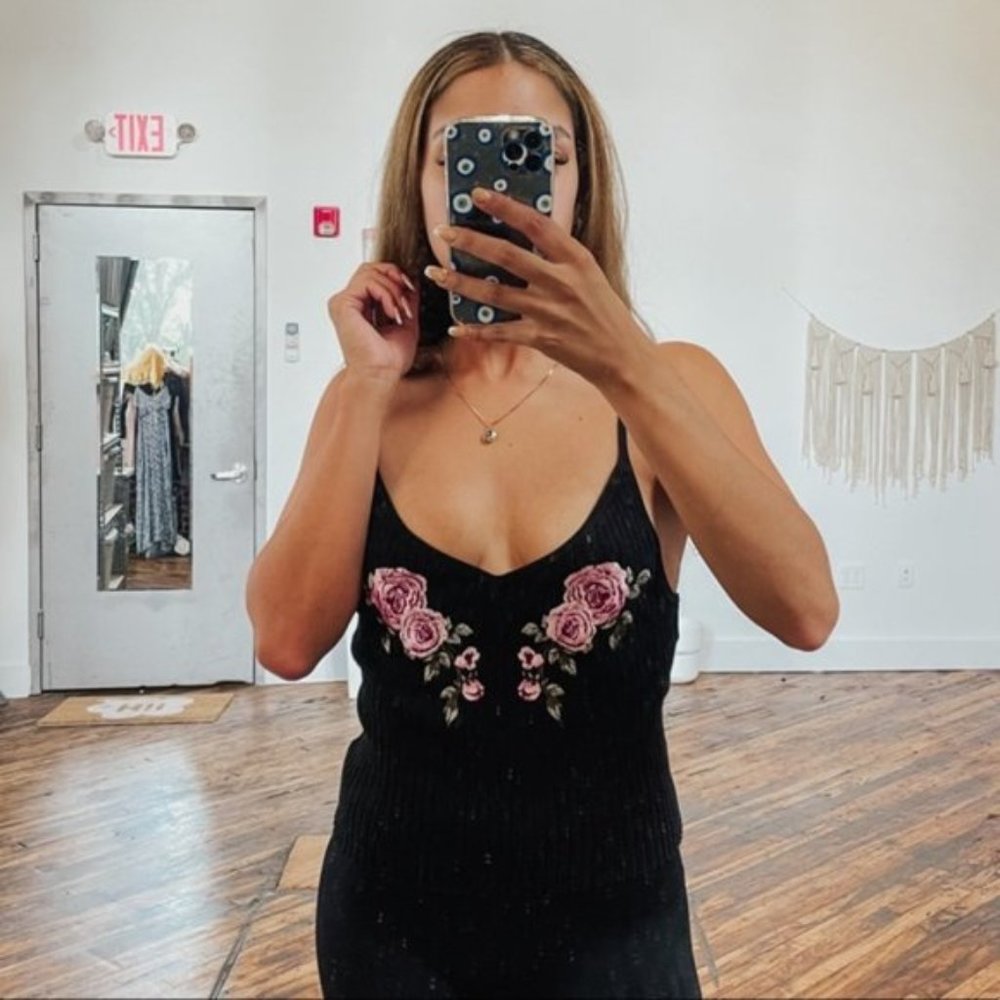 Kendall & Kylie Floral embroidered ribbed tank top S